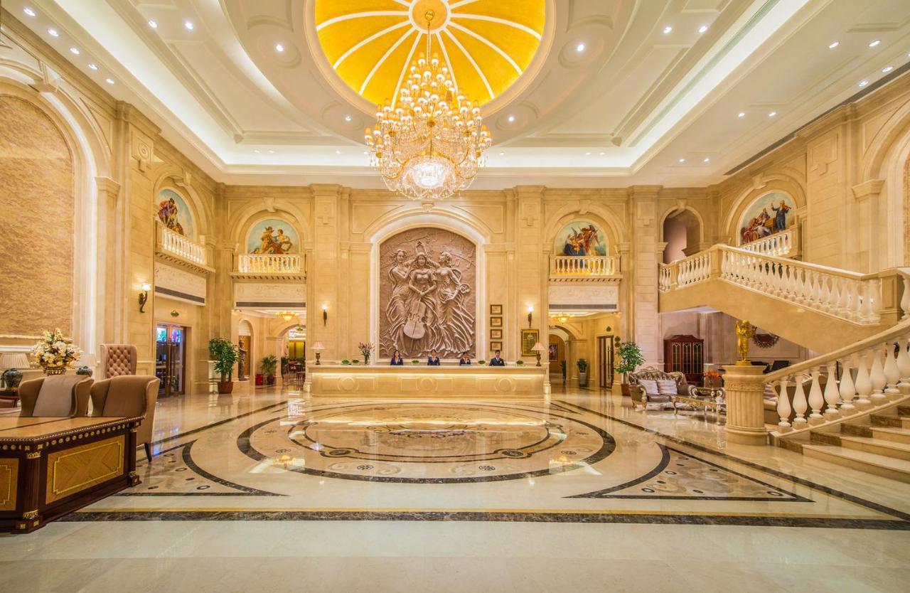 Vienna International Hotel Ningbo Wanda Bagian luar foto